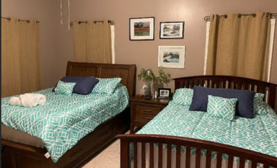Private Garage Apartment in the Heights. Minutes from Downtown/Med-Center