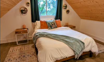 One-of-a-kind carriage house near the beltline
