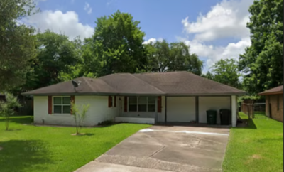 Newly Renovated Home in Houston. Cozy home close to hospitals!