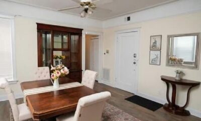 Wriglleyville 2 bedroom cozy apartment